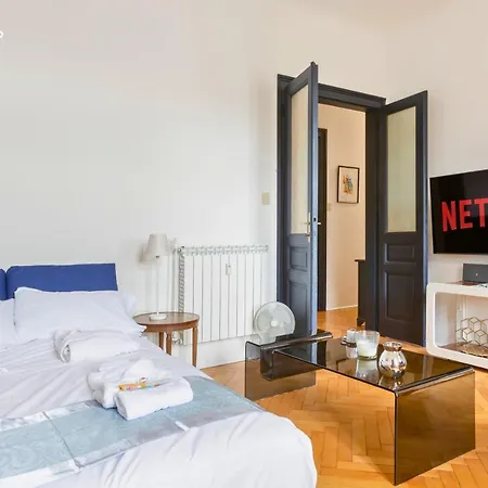Center - Reserved Parking & Wi-fi Apartament Triest