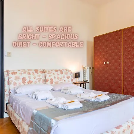 Center - Reserved Parking & Wi-fi *