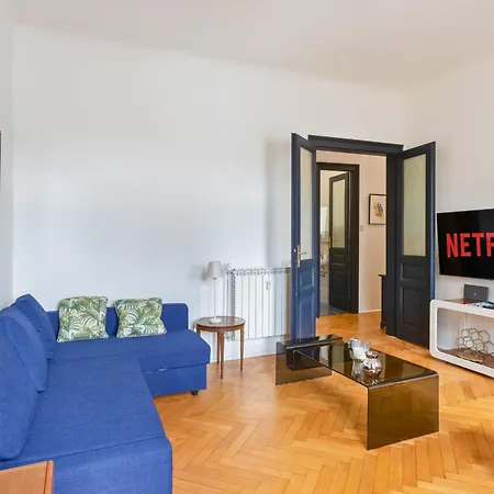 Center - Reserved Parking & Wi-fi Trieste