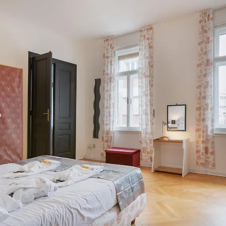 Lejlighed Center - Reserved Parking&wi-fi Trieste