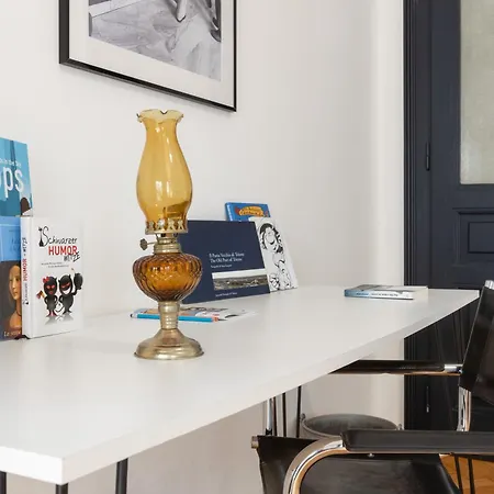 Center - Reserved Parking&wi-fi