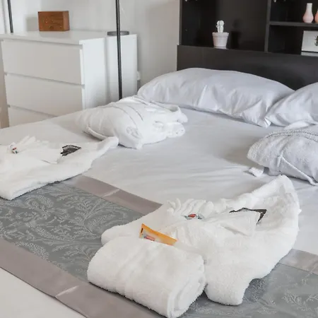 Center - Reserved Parking & Wi-fi Appartement